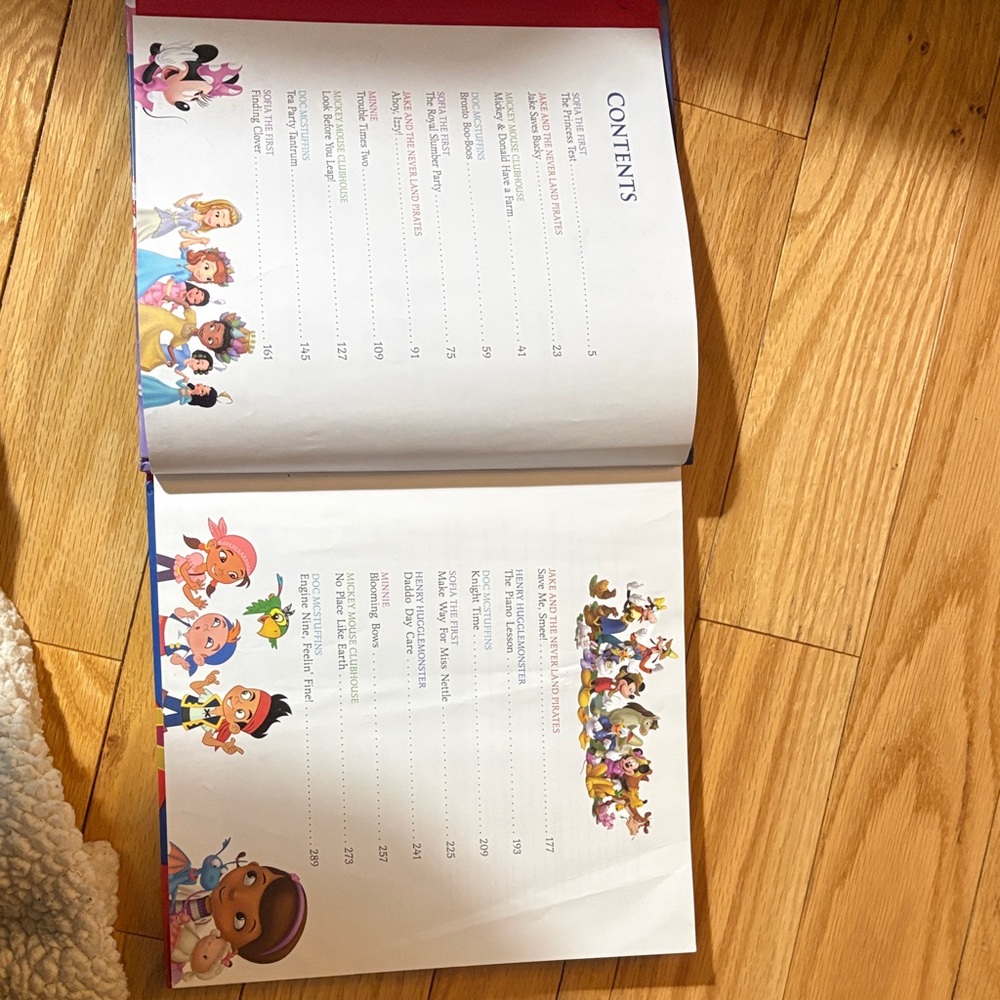 Disney Junior Storybook Collection - Vibrant Blue Cover - Picture 4 of 5